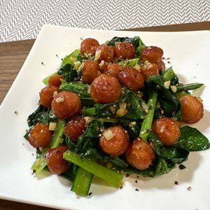 楽ラク手抜キッチン🐶🐾の作ってみた!投稿(1株から作れるよ！ソーセージと小松菜炒め)