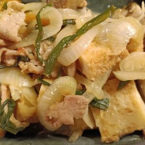 ぽぽペの作ってみた!投稿(厚揚げとニラ《やみつき♡にんにく味噌炒め》)