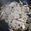 ご飯が進む【蓮根とちくわときのこのコチュマヨ炒め】お弁当にもの工程3