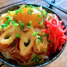 簡単おいしい♡しかも安い‼︎【牛丼風⁈ちくわたまご丼】