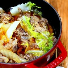 ストウブ鍋で「白菜と牛肉のすき煮」