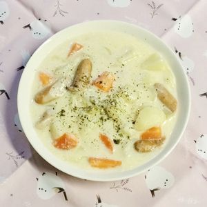 ぴんくツバメの作ってみた!投稿(簡単美味しいルウ不使用！こども絶賛の【うちのシチュー】)