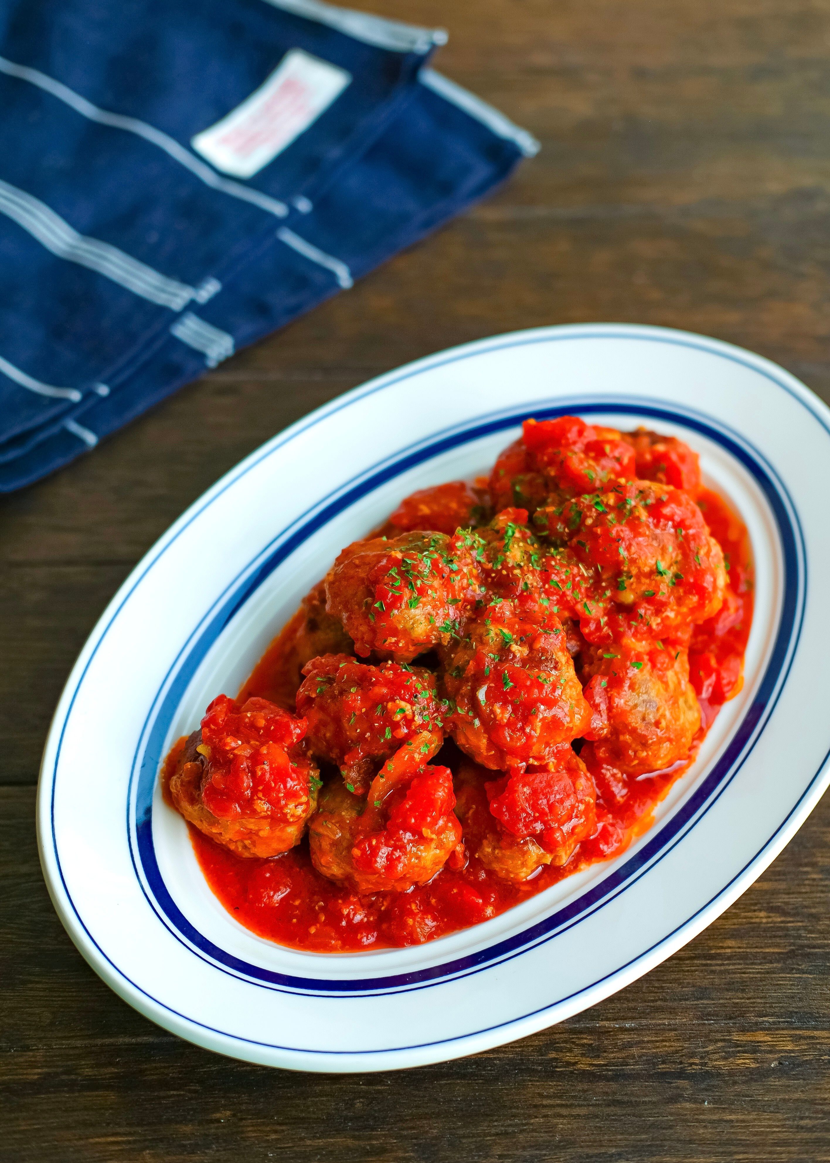 豚ひき肉で♪ミートボールのトマト煮込み | レシピサイトNadia