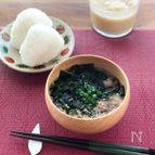 お湯を注ぐだけスープ！塩こうじとワカメのカチューユー