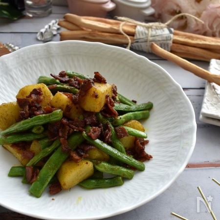 カリカリベーコンとインゲンジャガイモのカレー炒め By 曽布川優子 レシピサイト Nadia ナディア プロの料理家のおいしいレシピ
