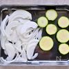 【旨味凝縮！】焼きズッキーニと炒め玉ねぎの粒マスタードマリネの工程1