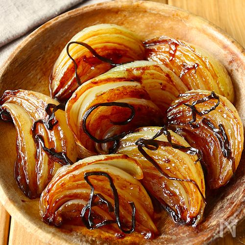 食材1つで簡単！【玉ねぎの塩昆布バターソテー】とろ旨食感♩