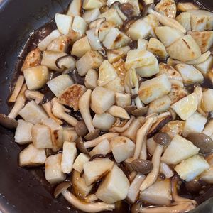 ぺんぎん？の作ってみた!投稿(秋の恵みを食卓に！焼き里芋のきのこあんかけ)