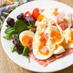【ベーコンエッグの濃厚チーズがけ】とにかく簡単に作れる！