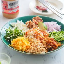 スイチリだれがおいしすぎ！『エスニックサラダそうめん』