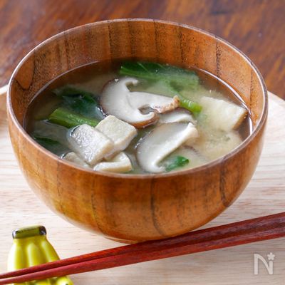 凍り豆腐と小松菜のお味噌汁