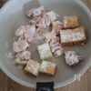 ワンパン15分♪とろ〜っと甘め♡鶏モモ肉と厚揚げの煮物の工程2