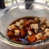お豆腐アボカドサーモンポキの工程1