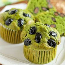 ほっこり♡黒豆と抹茶の米粉マフィン