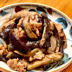 michuの作ってみた!投稿(なすと牛肉の甘辛生姜炒め【作り置き】)