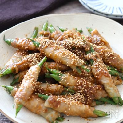 ご飯が進むおかず♡インゲンの豚巻き甘辛ごま味噌だれ