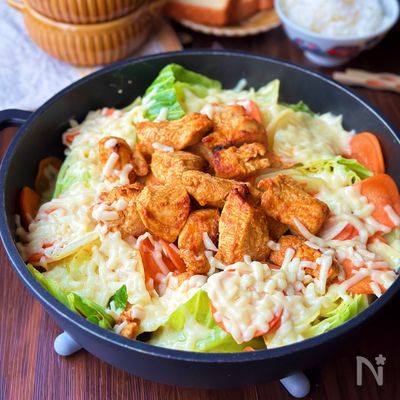 【鶏むね肉のミルクチキンカレー鍋】節約/寒い日に