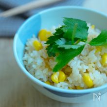 スイッチを押すだけ！炊飯器で簡単炊き込みご飯