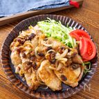 【ご飯おかわり♪豚肉の甘辛しょうが焼き！】レーズンで腸活にも