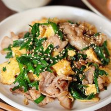 【豚ニラたま炒め】忙しい日の味方!フライパンで10分おかず♪