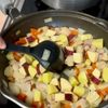 3歳がハマる！市販ルウなし、こく旨ホワイトシチュー🍲の工程1