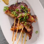 赤ちょうちん風 豚ばらの串焼き。