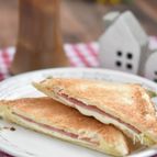 ランチパック風ハムチーズホットサンド