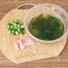 ほっこり美味しい♪オクラとわかめの中華たまごスープの工程1