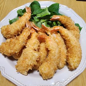 ナムディの作ってみた!投稿(まっすぐに揚がるエビフライの作り方【冷凍作り置き】)