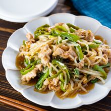 もやしでかさ増し☆豚こまオイスター炒め