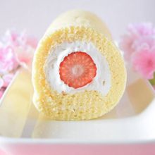 苺のロールケーキ 家庭にある材料で簡単に作れるレシピ