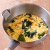【わかめとにんじんの卵スープ】パパッと作りたい汁物に♪の工程2
