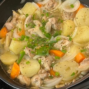 さやぴの作ってみた!投稿(ほくほく塩鶏肉じゃが)