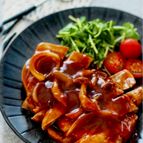 分厚い豚肉でもジューシー！【デミグラスポークチャップ】
