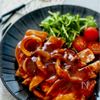 分厚い豚肉でもジューシー!【デミグラスポークチャップ】