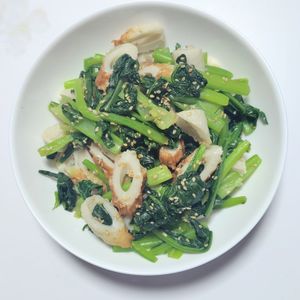 ふうかの作ってみた!投稿(レンジで簡単♩小松菜とちくわの白だしあえ)