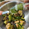 【えびと夏野菜のバジルマリネ】これ1本で！ほめられ夏おかず♡の工程5