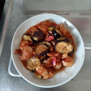 KUMIKOの作ってみた!投稿(【茄子と鶏肉のさっぱりトマト胡麻だれ】たっぷり夏野菜♬︎)