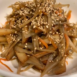 ぐ〜たら子の作ってみた!投稿(さつま揚げ入りきんぴらごぼう)
