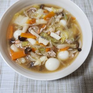 とももの作ってみた!投稿(あんが美味しい！ご飯に乗せたい♡野菜たっぷり八宝菜)