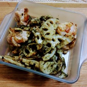 hiro★の作ってみた!投稿(【れんこんとチキンののり塩マヨ炒め】パパッと簡単！)