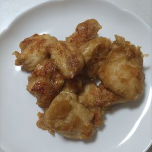 KUMIKOの作ってみた!投稿(焼くだけ簡単！【鶏むね肉のガーリック醤油】しっとりコクうま♡)
