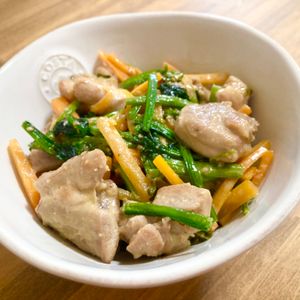 ゆかりの作ってみた!投稿(こく旨！ご飯がすすむ【鶏肉とほうれん草の味噌マヨ炒め】)