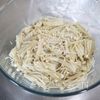 レンジで2分半！【えのきのおかかマヨ和え】旨味爆発の工程1