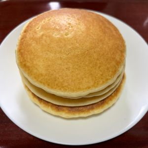 りんごの作ってみた!投稿(簡単！ふわふわふっくら♩油分少し！【米粉パンケーキ】)