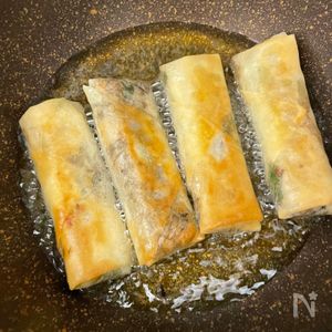 大豆とひじきのピリ辛春巻き》大豆がホクホクたまらない | レシピ