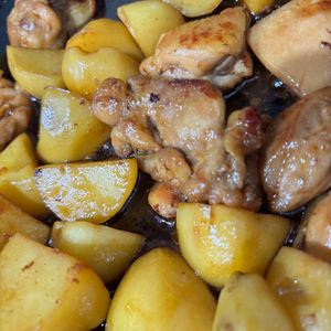 子どもと食べるの作ってみた!投稿(ごはんがすすむ♩こっくり甘辛鶏じゃが)