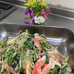 そら・ゆずの作ってみた!投稿(ほうれん草とカニカマのごま味噌マヨ和え)