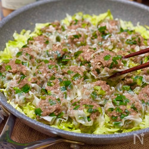 ワンパンで大満足♬たっぷりニラのスタミナ焼売♬