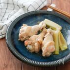 フライパンで簡単！手羽元と長ネギの塩うま煮♪砂糖不使用